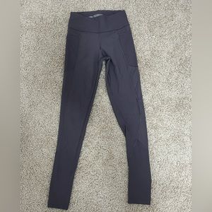 Victoria Secret Sports Leggings With Pockets- almost new!